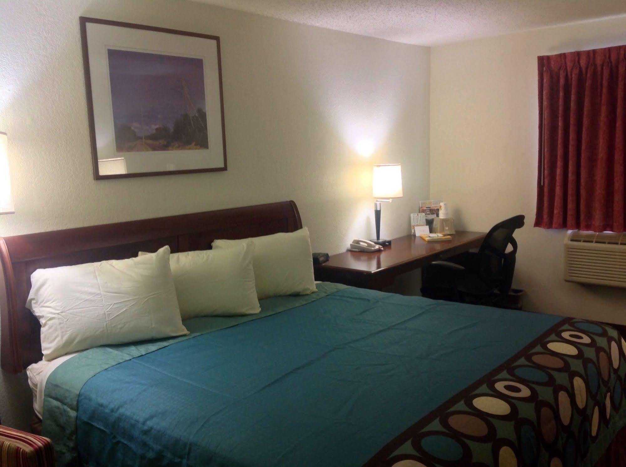 Super 8 By Wyndham Augusta Ft Eisenhower Area Esterno foto